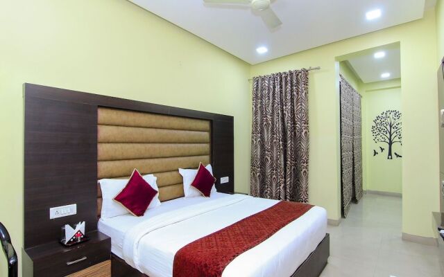 Hotel Madhuri Palace