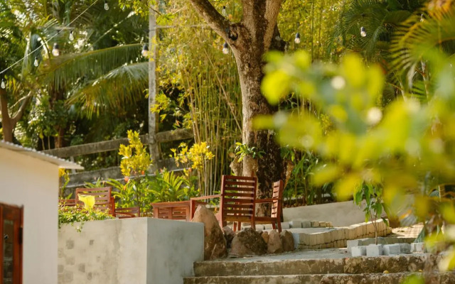 The Vibe House - Chillout Hostel