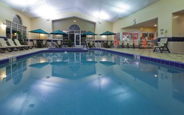 Country Inn & Suites by Radisson, Milwaukee West (Brookfield), WI