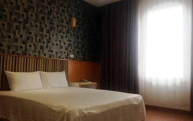 Tran Gia Hotel Huynh Thuc Khang