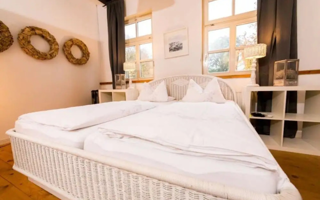 Majestic Apartment in Brakel