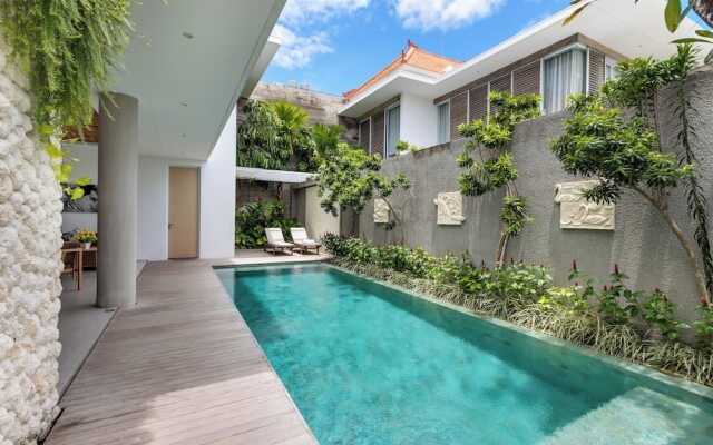 Swan Villa 1 in Seminyak
