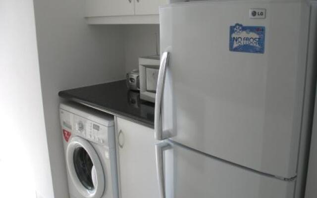 Elysia Park Apartment 403