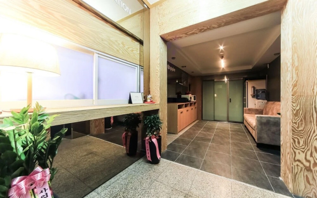 Busan Songjung Apple