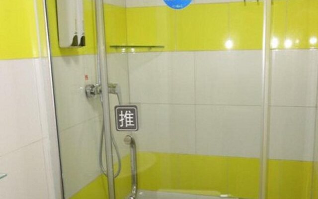 7 Days Inn Longyan Zhongshan Road Walking Street Branch