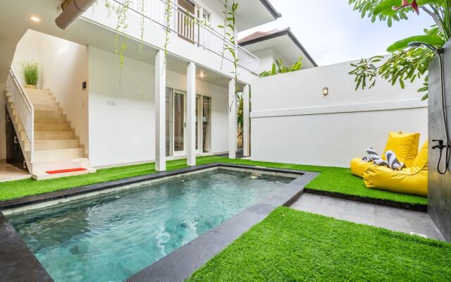 Montana Berawa Villa by Betterplace