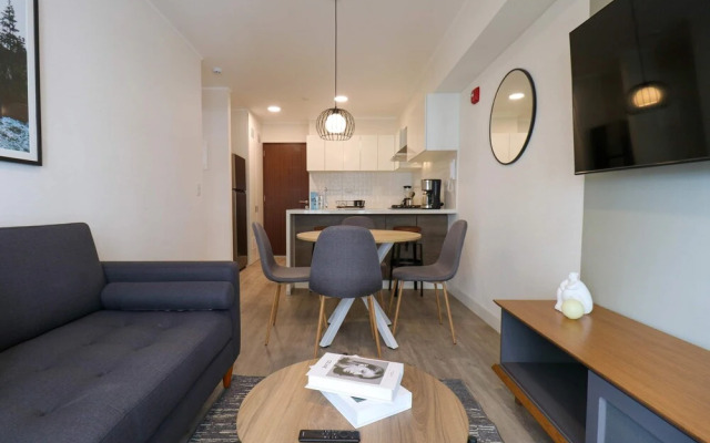w Exceptional 1BR w Balcony in Barranco