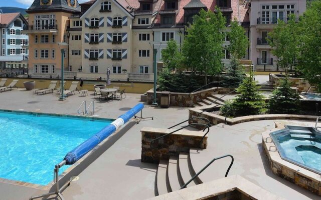 Enzian 316 - 4 Bedroom Condo by RedAwning