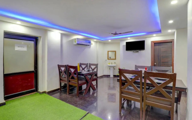 Treebo Trend Hotel Nv