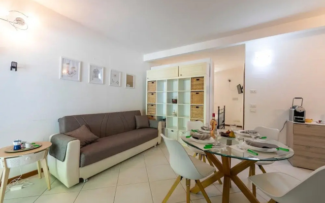 Perla del Lago Near the Beach