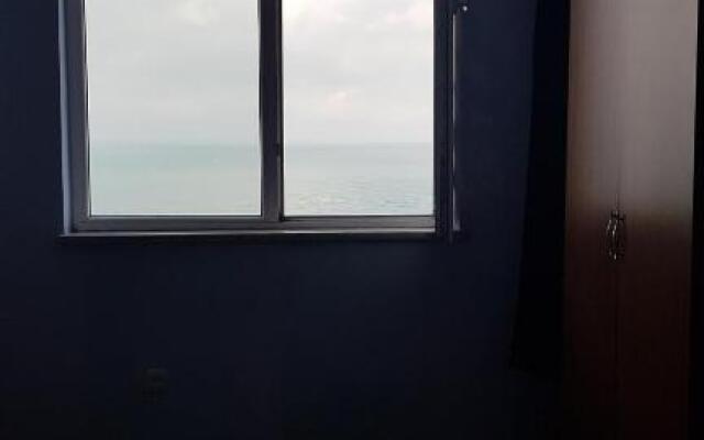 SKY-G Sea View Apartment