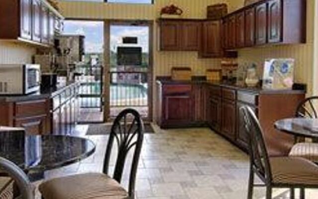 Travelodge Bentonville