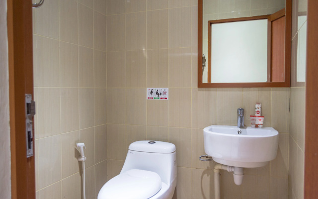 OYO 775 Aviari Hotel