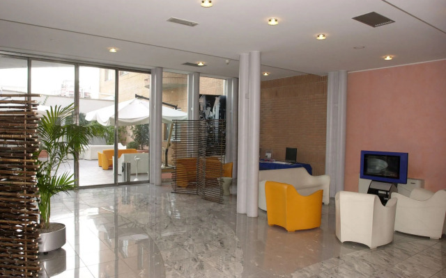 B&B Hotel Milano Cologno Studios