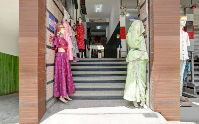 Hotel Pratap Plaza by OYO Rooms