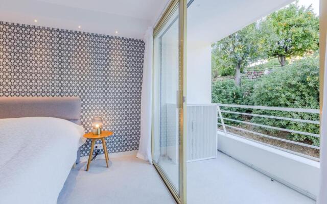 SERRENDY Splendid 3-bedroom apartment within an upscale