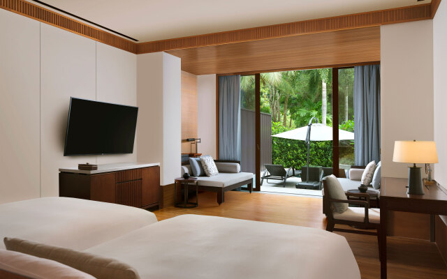 Le Meridien Shimei Bay Beach Resort & Spa