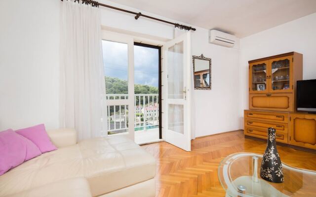 Apartments Marija Brac