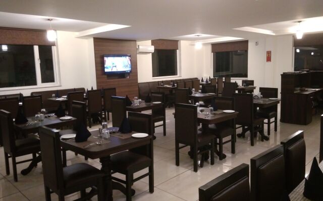 Hotel Holiday Hill