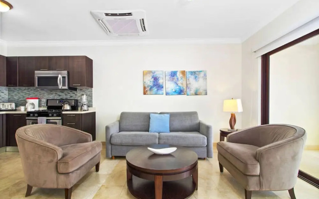 1br1ba Condo in Amazing Location w Pool and GYM