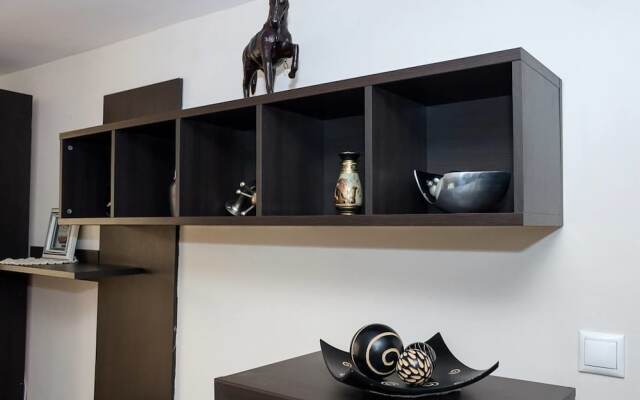 FM Deluxe 1-BDR Apartment - Vinitza Area -Varna