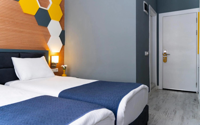 Letstay Hotel - Adults Only