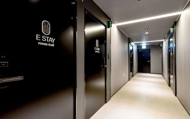 E-stay Hotel