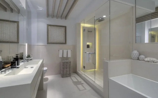 2 2 City View Penthouse Ph1615