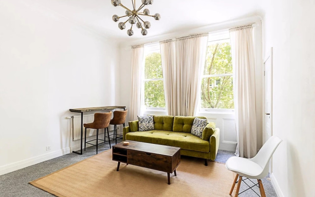 Elegant Knightsbridge Flat Near Harrods