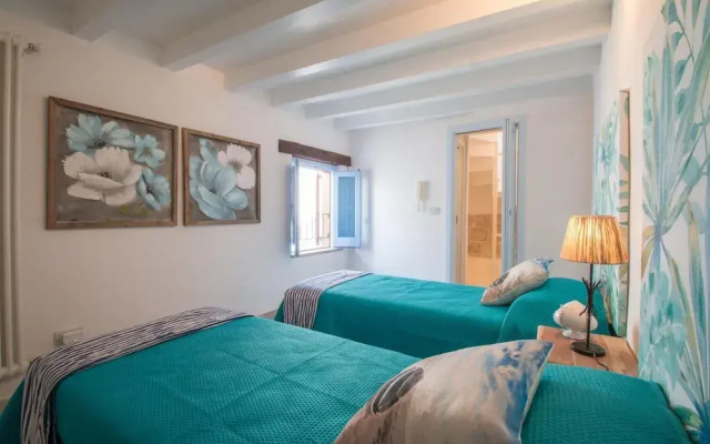 Casa Reina