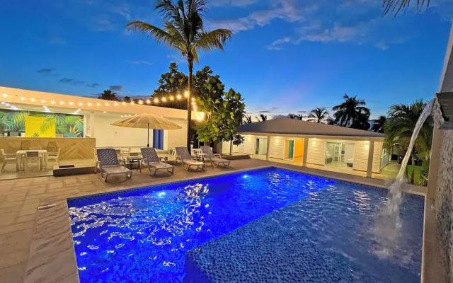 Zaba Beach House
