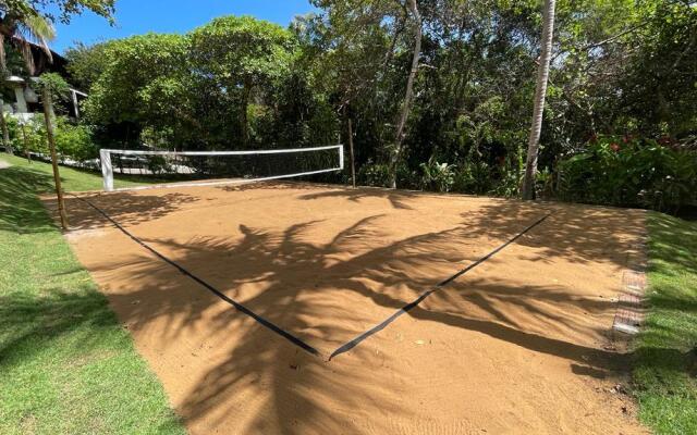 Madeiro Beach Hotel And Resort