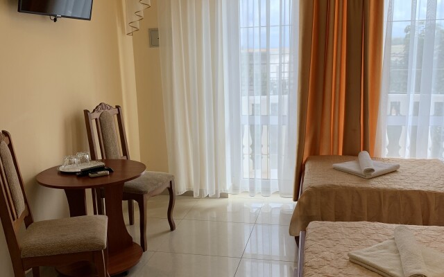 Akropol' (Nikolaevka)