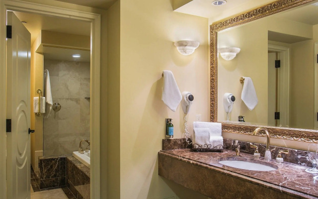 Davenport Hotel, Autograph Collection