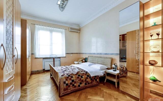 Апартаменты на улице Большая Дорогомиловская 5