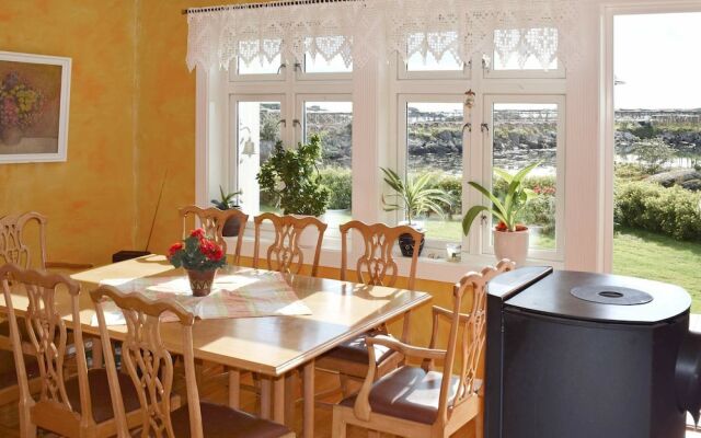 Holiday Home in Ballstad