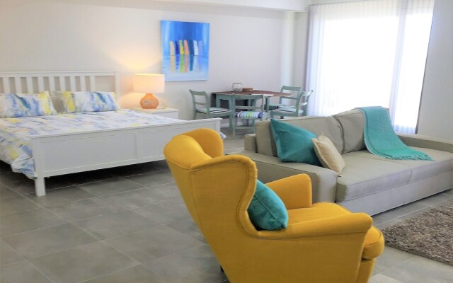 Studio Style Mindarie Marina