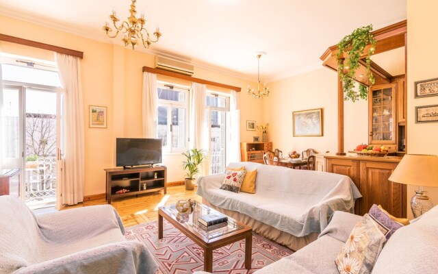 Historic Family Apartment in the Old Town