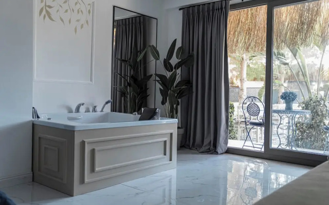 Voger Alaçatı Family