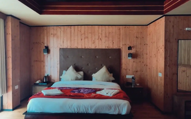 Rufina Lachung's Pride & SPA