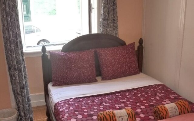 Midtown Guest House