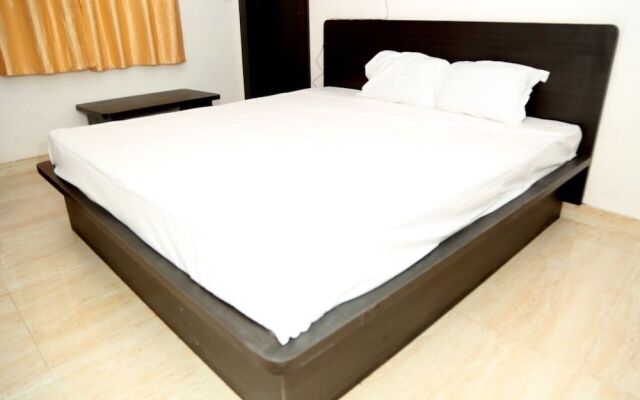 Ashapura Hotel