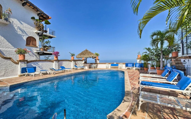 Puerto Vallarta Condo w/ Pool - Walk to La Playa!