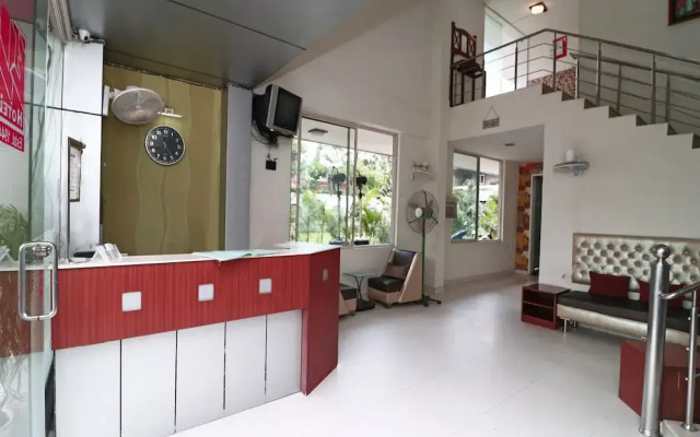 OYO 5189 Hotel East Lite