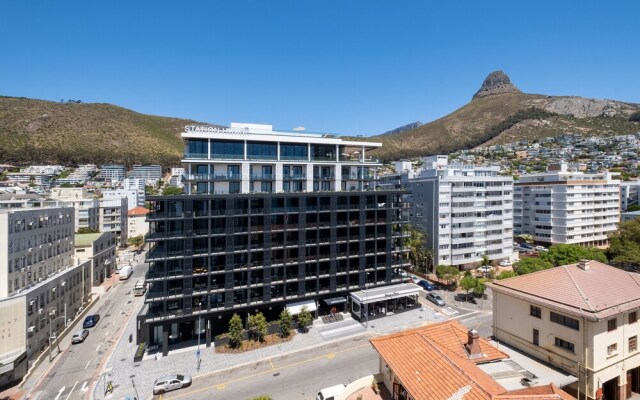 The Flamingo by Perch Stays