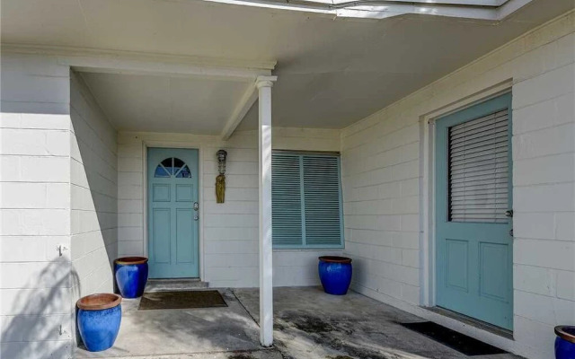 The Cali House - Four Bedroom Home