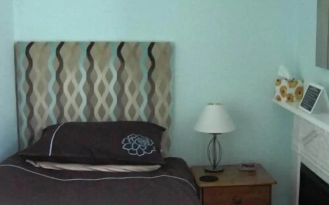 Warwick Lodge Guesthouse