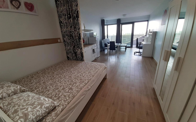 Apartment Cherry Bratislava & Free Parking