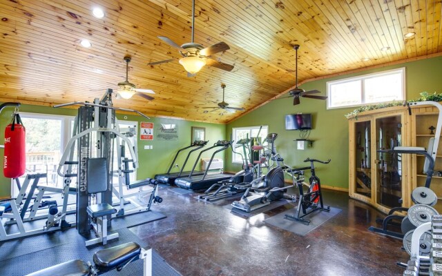 Sevierville Vacation Rental: 6 Mi to Dollywood!