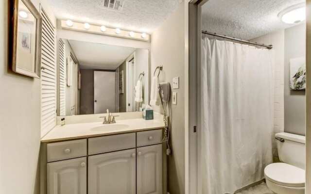 2126 Beachwood